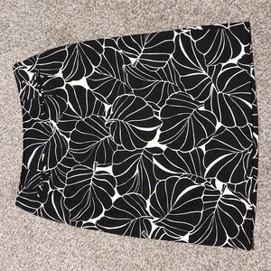 Black and White Leaf Print Skirt